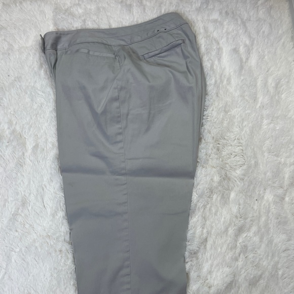 Lane Bryant Women Plus Cropped Pants Size 16! - Picture 1 of 8